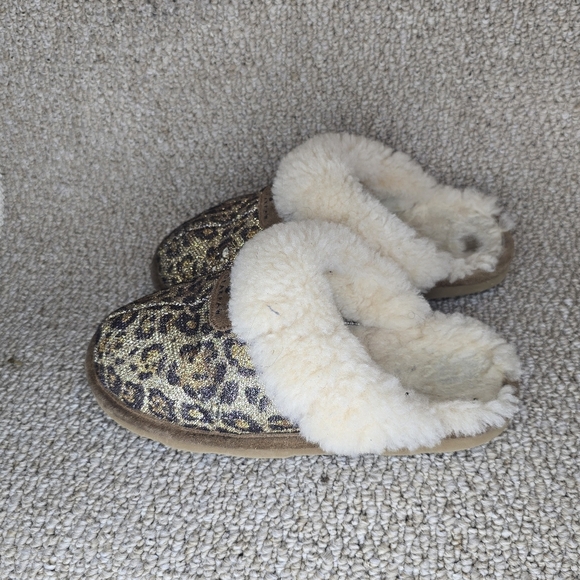 Leopard Print Bearpaw Slippers Size 7 - Picture 3 of 5